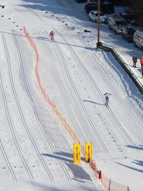 Wie bei Olympia: der Start und Zielbereich im Warmensteinacher Skistadion